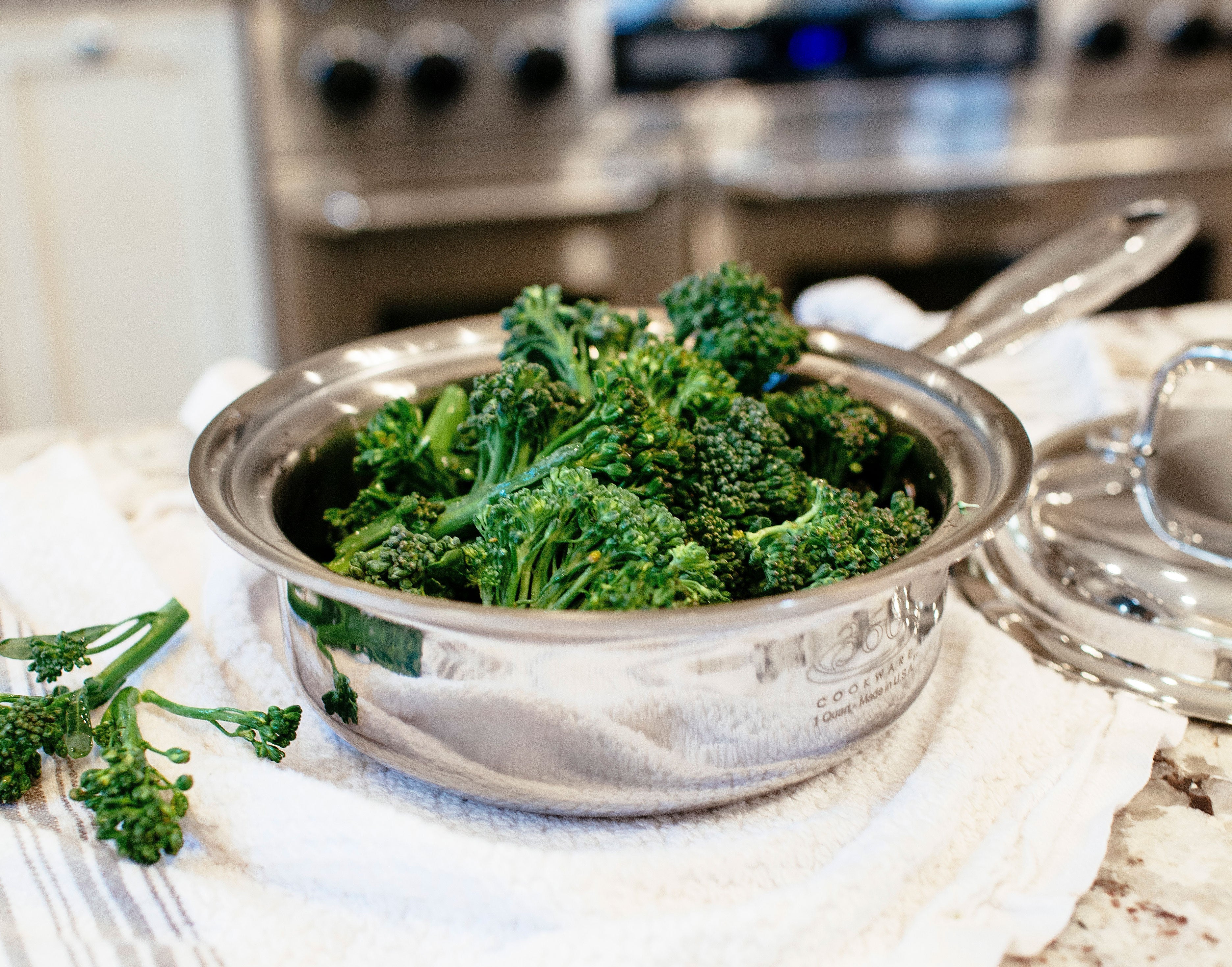 How To Cook Vegetables In Waterless Cookware: Easy, Healthy Tips