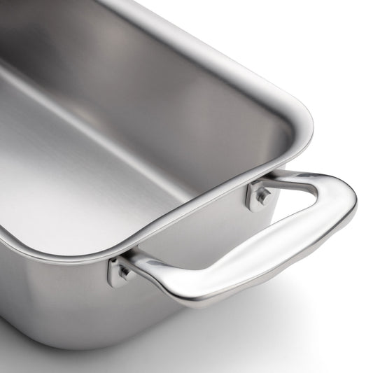 High-performance stainless steel loaf pan with a sleek design and sturdy handle