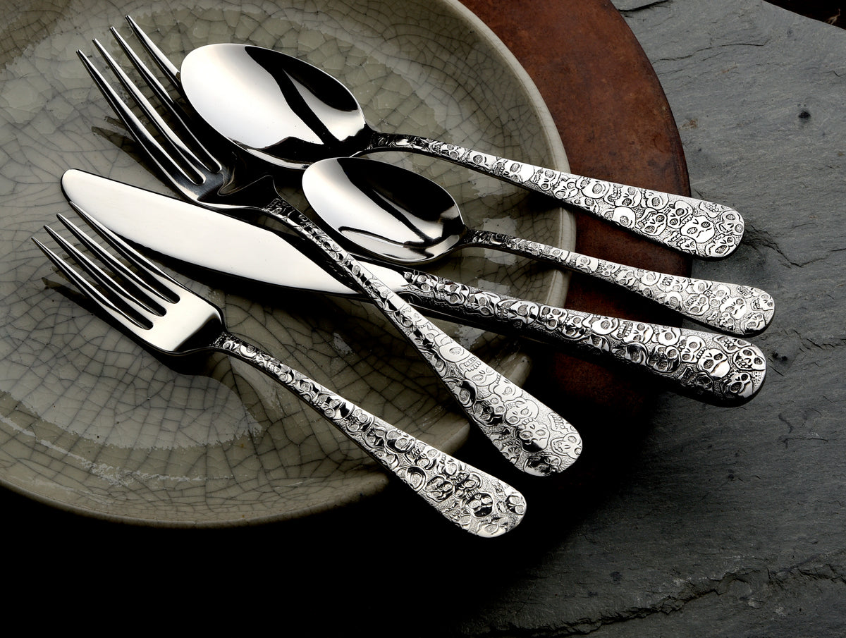 Calavera 45 Piece Set